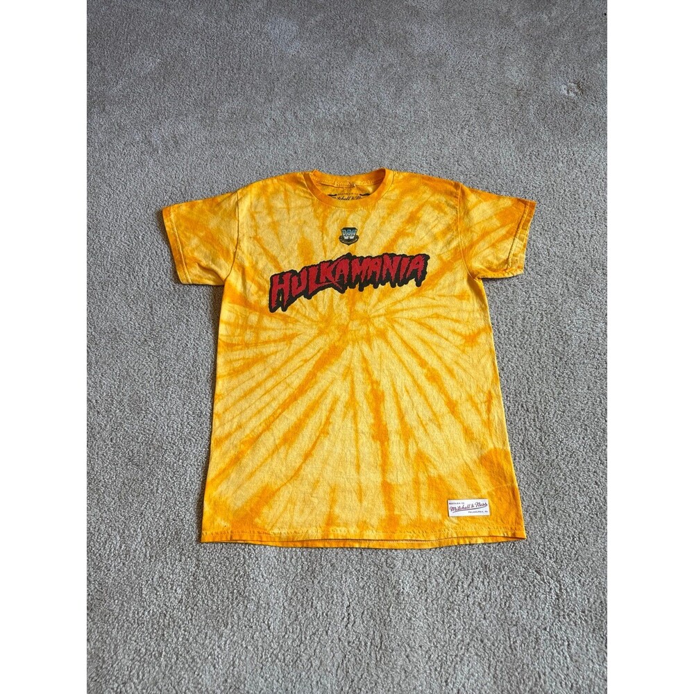 Hulk Hogan “Hulkmania” Mitchell and Ness Men’s Tie Dye Tee Size Medium